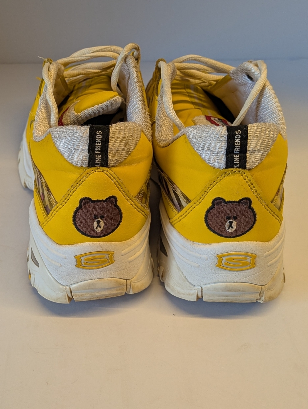 Skechers x LINE FRIENDS Energy Yellow Sneakers Women’s Size 9 Chunky Retro Shoes - Picture 4 of 7